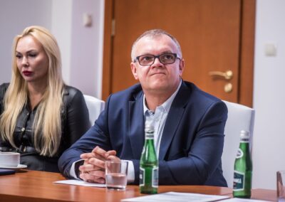 konferencja czysta elewacja