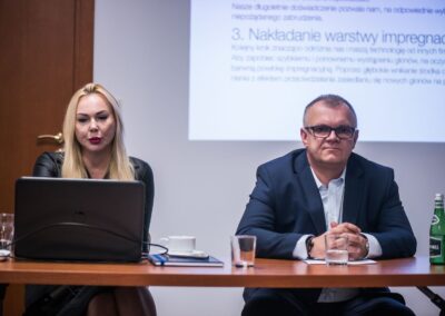 konferencja czysta elewacja