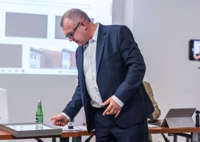 konferencja czysta elewacja