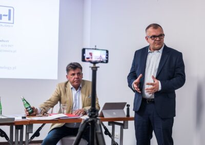 konferencja czysta elewacja