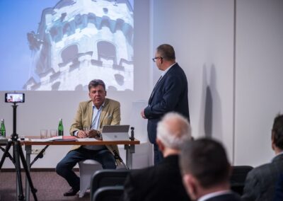 konferencja czysta elewacja