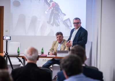 konferencja czysta elewacja